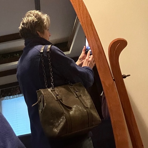 Faux Leather Gray Brown Purse with Chain Strap - Picture 4 of 4